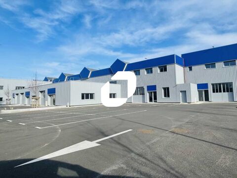 Locaux d'Activit&eacute;s - A LOUER - 18&nbsp;410 m&sup2; divisibles &agrave; partir de 207 m&sup2; 164396 77000 Vaux le penil