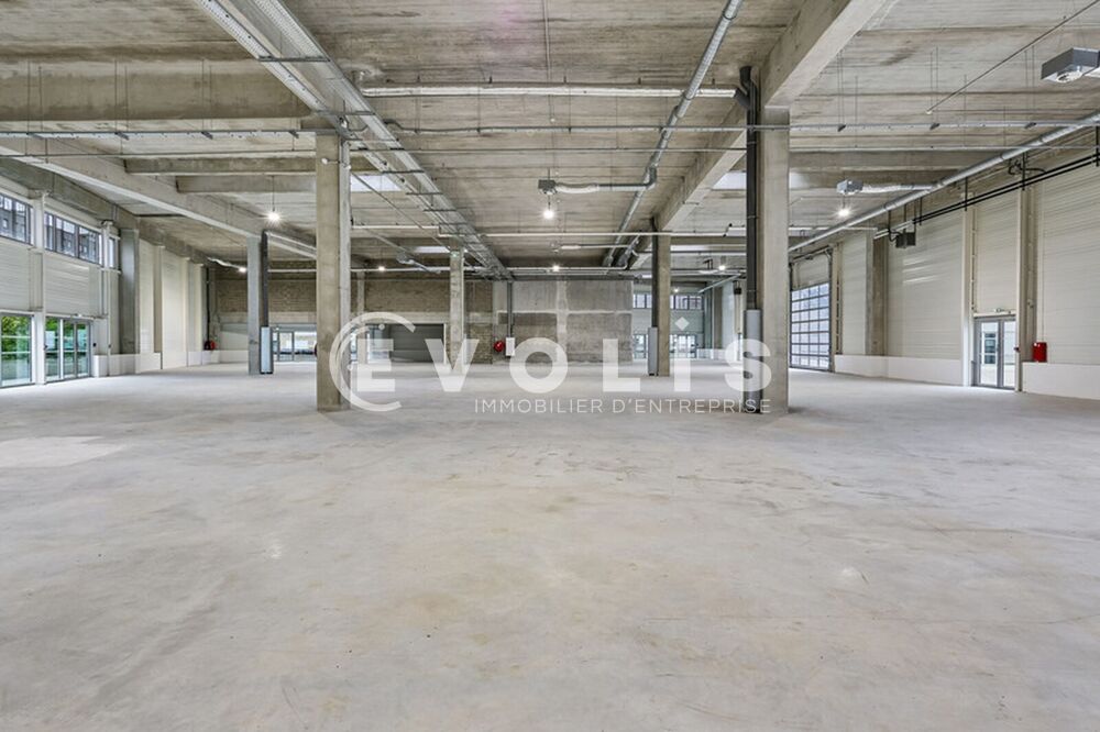   HOTEL LOGISTIQUE LES ARDOINES - 1 402 m² non divisibles Vitry sur seine