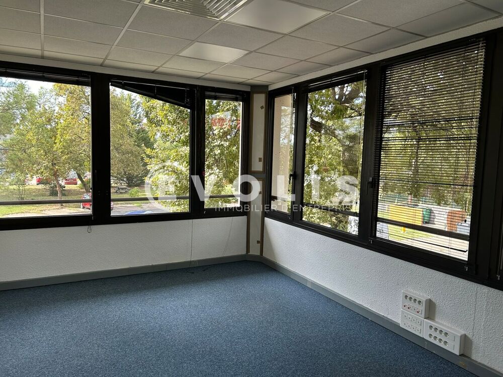   Bureaux - A LOUER - 860 m² divisibles à partir de 110 m² Merignac