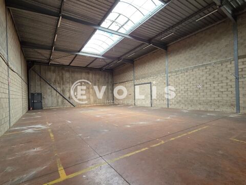   Locaux d'activité - A LOUER - 799 m² divisibles à partir de 369 m² 
