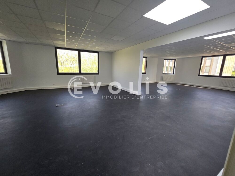   Bureaux - A LOUER - 332 m² divisibles à partir de 97 m² Igny