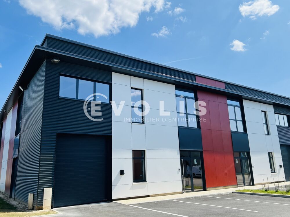   LOCAUX RECENTS - 1 369 m² divisibles à partir de 186 m² Lieusaint