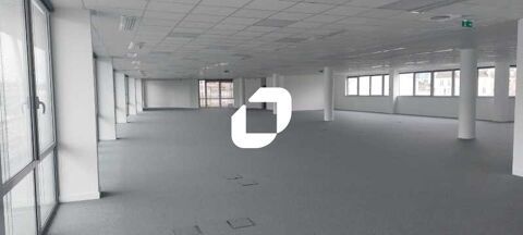Au pied du RER B - 3 561 m² divisibles à partir de 192 m² 60978 93210 Saint denis