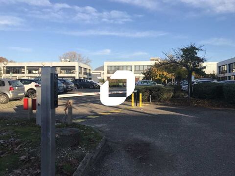 Bureaux - A LOUER - 294 m&sup2; divisibles &agrave; partir de 82 m&sup2; 3155 33300 Bordeaux