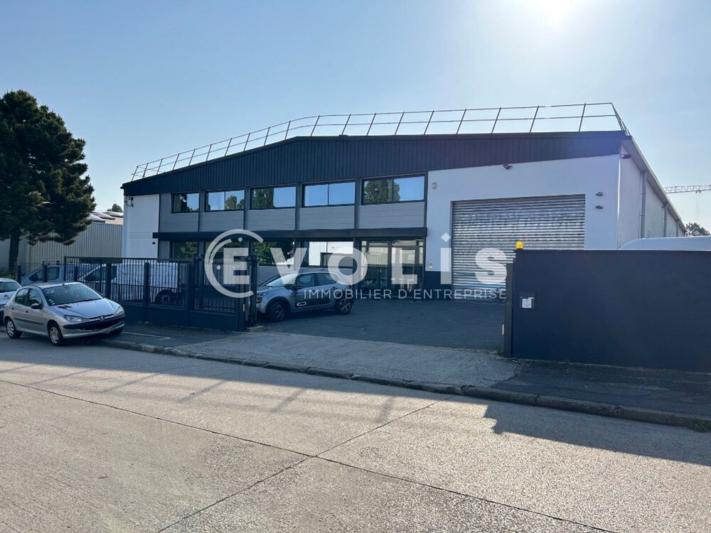   Bureaux - A LOUER - 1 418 m² non divisibles 
