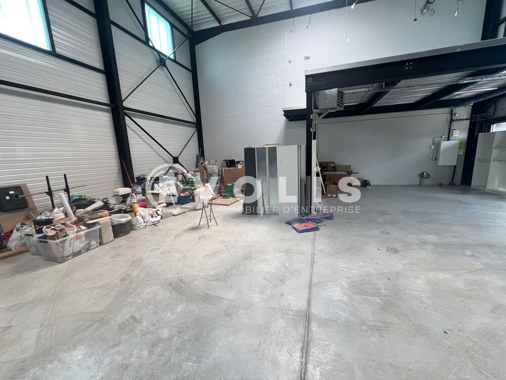   Locaux d'activité - A LOUER - 350 m² divisibles à partir de 150 m² Courtry