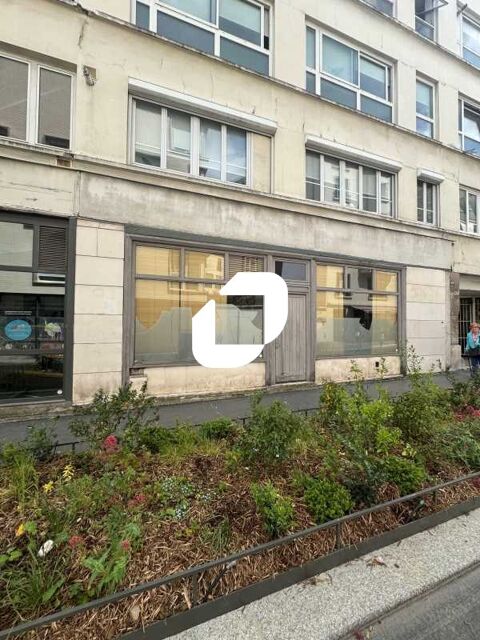 Bureaux - A LOUER - 93 m&sup2; non divisibles 2200 75020 Paris