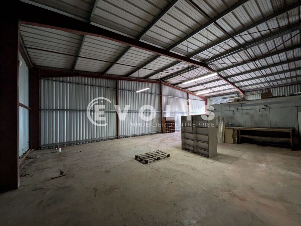   Locaux d'activité - A LOUER - 200 m² non divisibles Cenac