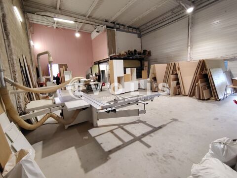   Locaux d'activité - A LOUER - 400 m² non divisibles 