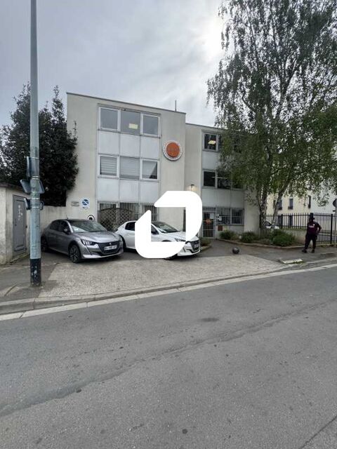 Bureaux - A LOUER - 388 m² non divisibles 6667 93000 Bobigny