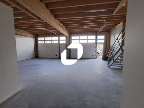 Locaux d'Activit&eacute;s - A LOUER - 192 m&sup2; non divisibles 1299 33240 Saint andre de cubzac