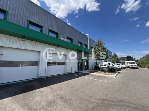 A louer &agrave; MIONS - 154 m&sup2; non divisibles 1350 69780 Mions