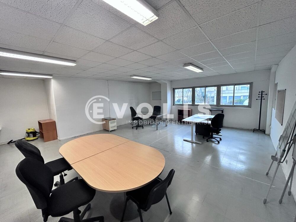   Bureaux - A LOUER - 380 m² divisibles à partir de 28 m² Ormoy