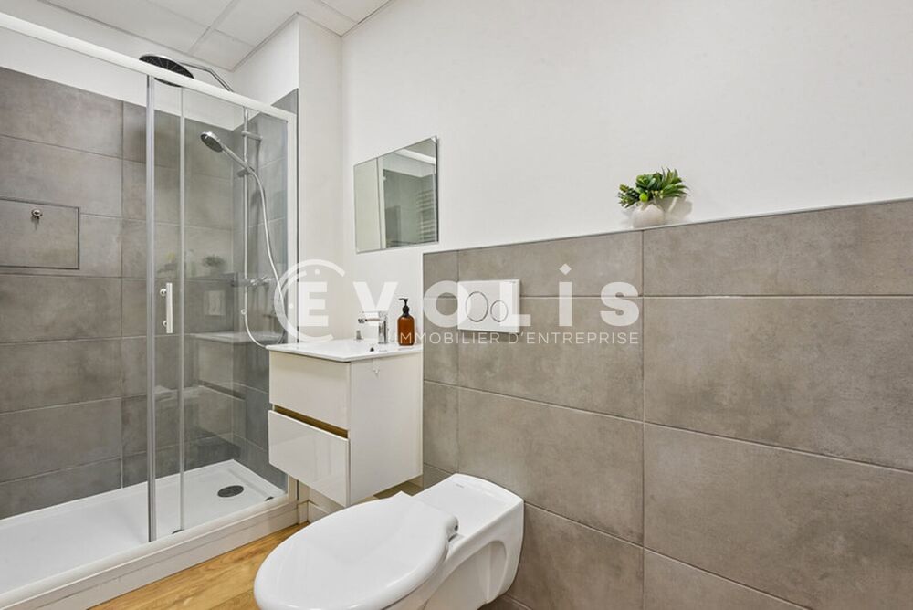   Bureaux - A VENDRE - 287 m² non divisibles Montrouge