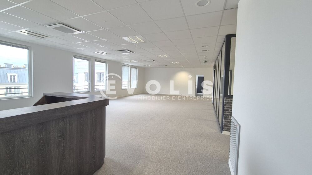   BUREAUX PROCHE GARE - 534 m² divisibles à partir de 165 m² Chessy