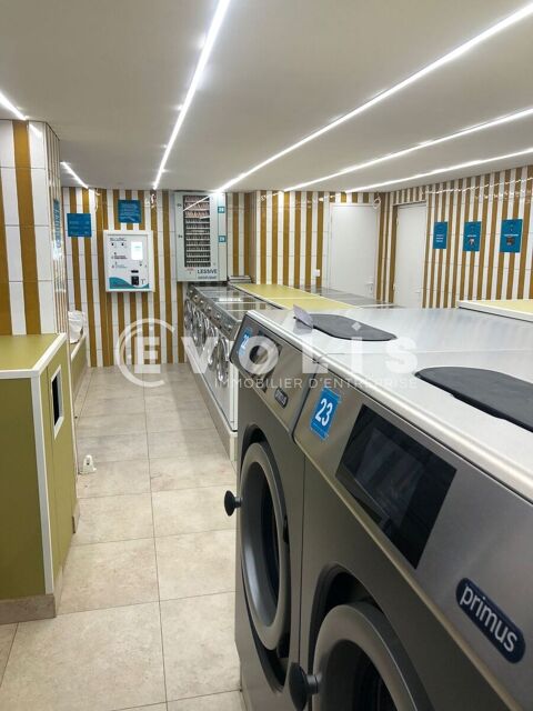 Locaux commerciaux - VENTE DE MURS OCCUPES - 60 m&sup2; non divisibles 640000 92500 Rueil malmaison