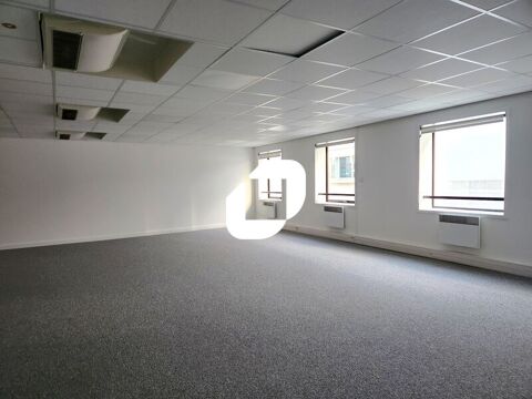 Bureaux - A LOUER - 399 m&sup2; divisibles &agrave; partir de 158 m&sup2; 5985 33800 Bordeaux