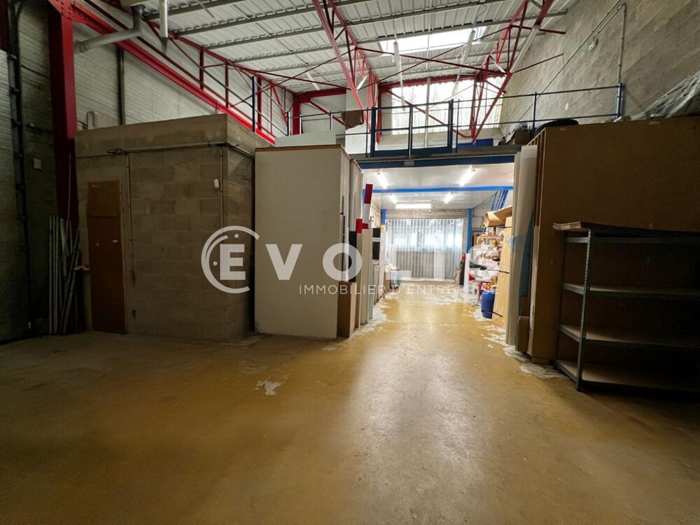   Locaux d'activité - A VENDRE - 982 m² non divisibles Chilly mazarin