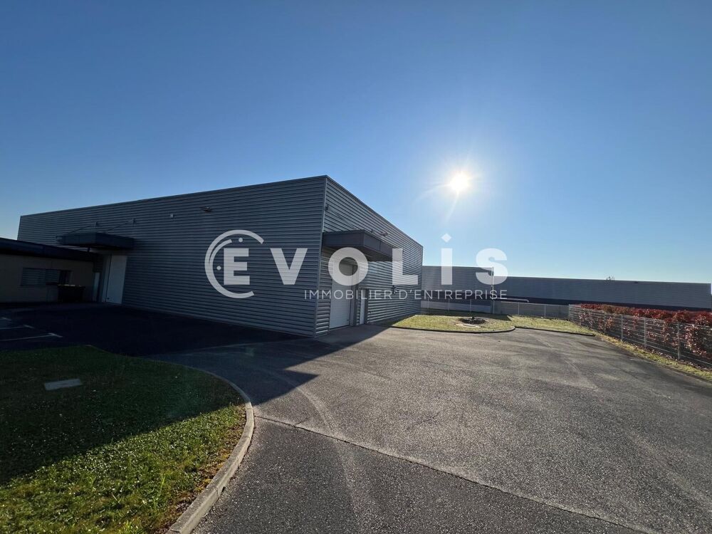   LOCAL D'ACTIVITE A LOUER SUR TERRAIN INDEPENDANT - 870 m² non divisibles Vourles