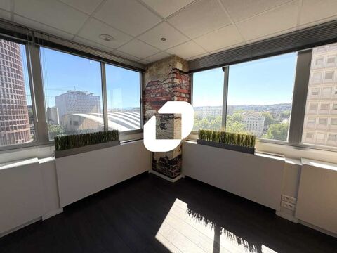 Bureaux - A LOUER - 122 m&sup2; non divisibles 2000 69003 Lyon