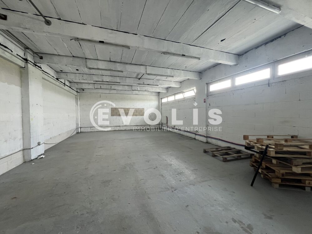   Locaux d'activité - A LOUER - 1 614 m² divisibles à partir de 33 m² Rosny sous bois