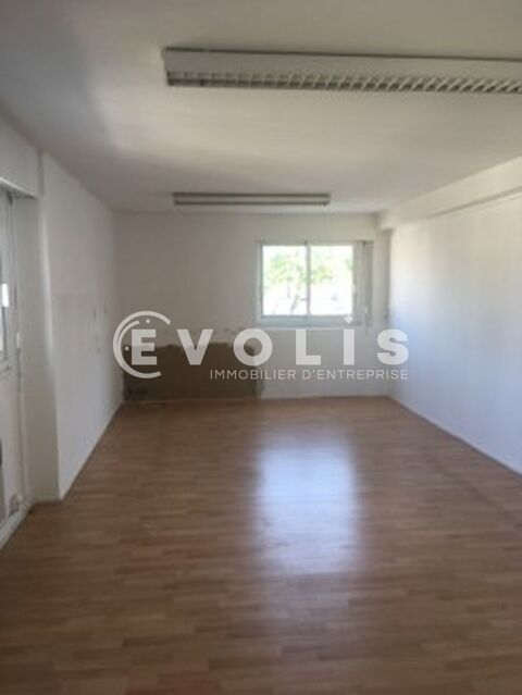   Bureaux - A LOUER - 40 m² non divisibles 
