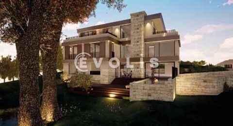   Locaux d'activité - A VENDRE - 1 749 m² non divisibles 