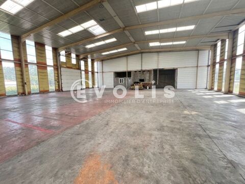   Entrepôts - A VENDRE - 1 000 m² non divisibles 