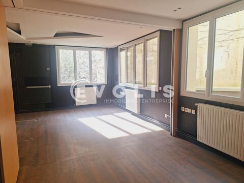   Bureaux - A LOUER - 272 m² non divisibles 