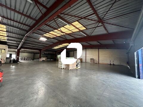 Entrep&ocirc;ts - A VENDRE - 1&nbsp;330 m&sup2; non divisibles 2500000 95140 Garges les gonesse
