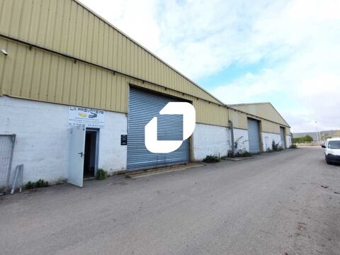 Entrep&ocirc;ts - A VENDRE - 4&nbsp;680 m&sup2; non divisibles 2400000 78550 Houdan