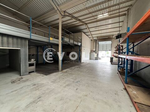 Locaux d'activit&eacute; - A VENDRE - 495 m&sup2; non divisibles 550000 69330 Meyzieu