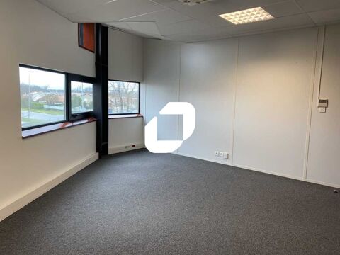 Bureaux - A LOUER - 124 m² divisibles à partir de 23 m² 1345 33700 Merignac