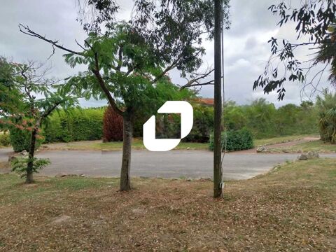 Entrep&ocirc;ts - A VENDRE - 912 m&sup2; non divisibles 1700000 44800 Saint herblain