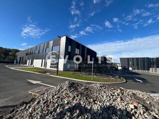   Locaux d'activité - A LOUER - 6 880 m² divisibles à partir de 303 m² Toufflers