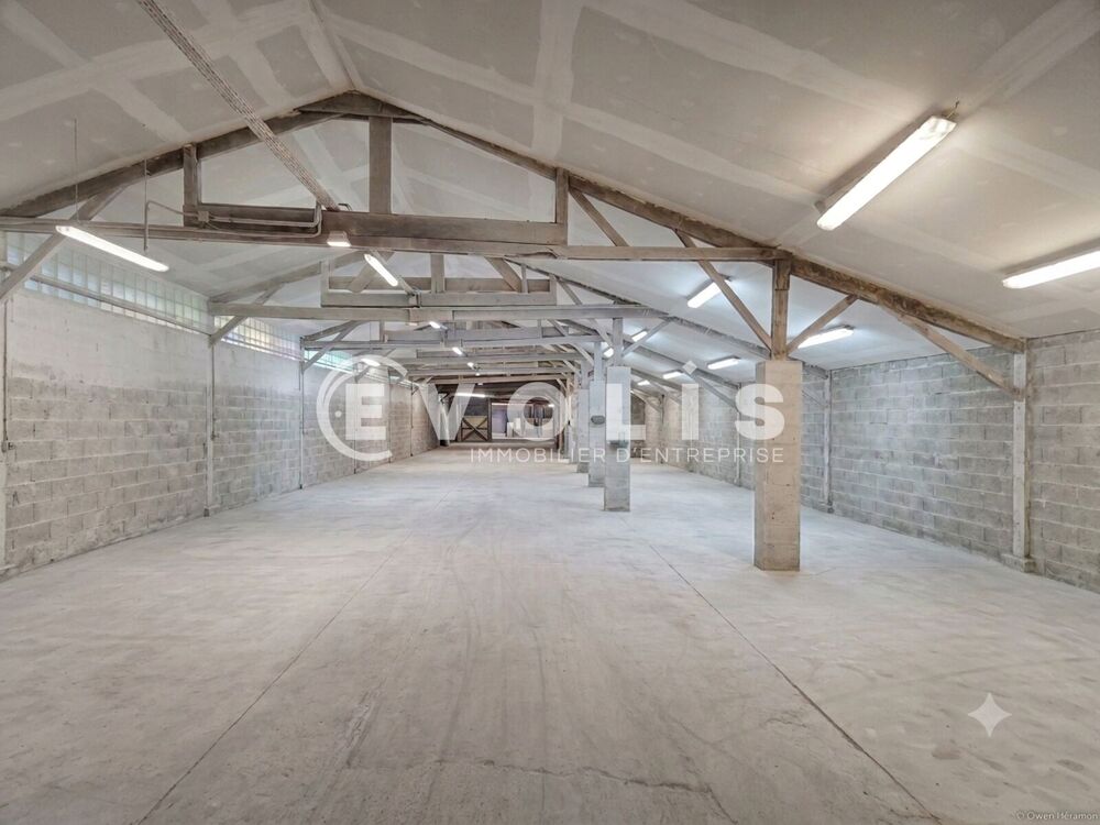   Locaux d'activité - A VENDRE - 983 m² non divisibles Vitry sur seine