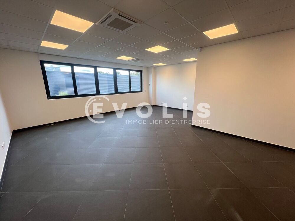   Bureaux - A LOUER - 140 m² non divisibles 