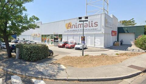   Locaux commerciaux - A LOUER - 2 130 m² non divisibles 