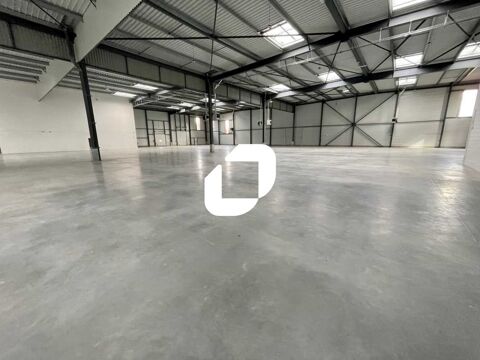 Locaux d'Activit&eacute;s - A LOUER - 2&nbsp;615 m&sup2; divisibles &agrave; partir de 1&nbsp;307 m&sup2; 27952 95500 Le thillay