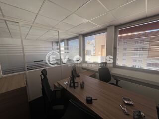   LES GEMEAUX -  BUREAUX A LOUER - 1 030 m² divisibles à partir de 150 m² Creteil