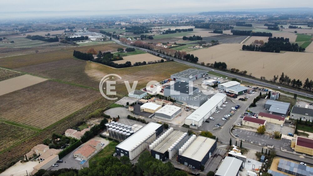   Locaux d'activité - A VENDRE - 2 154 m² divisibles à partir de 455 m² Piolenc