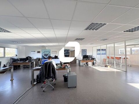 Bureaux - A LOUER - 148 m&sup2; non divisibles 1238 33370 Artigues pres bordeaux