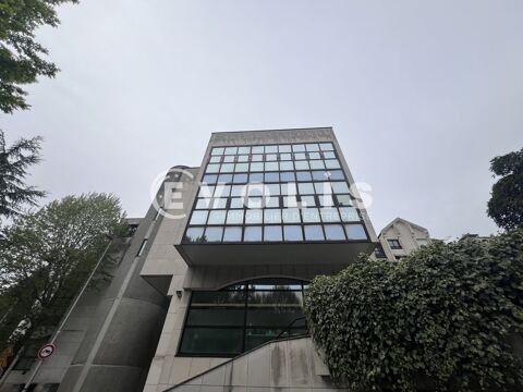   Bureaux - A LOUER - 48 m² divisibles à partir de 15 m² 