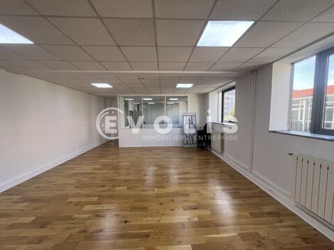   BUREAUX A LOUER - 235 m² divisibles à partir de 65 m² 