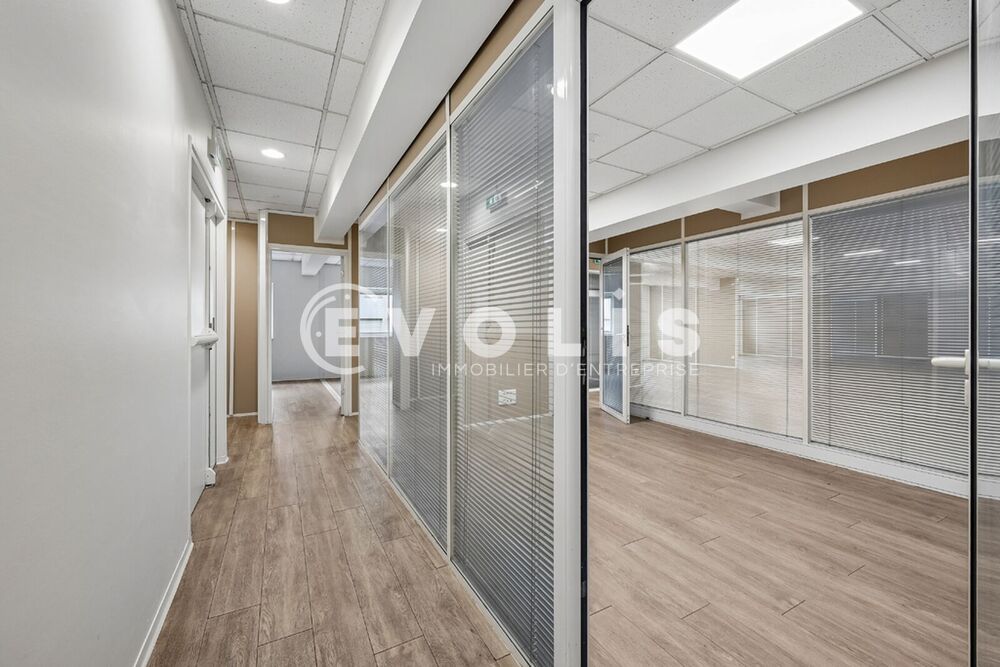   PLATEAU AVEC GRANDE TERRASSE ! - 682 m² non divisibles Malakoff