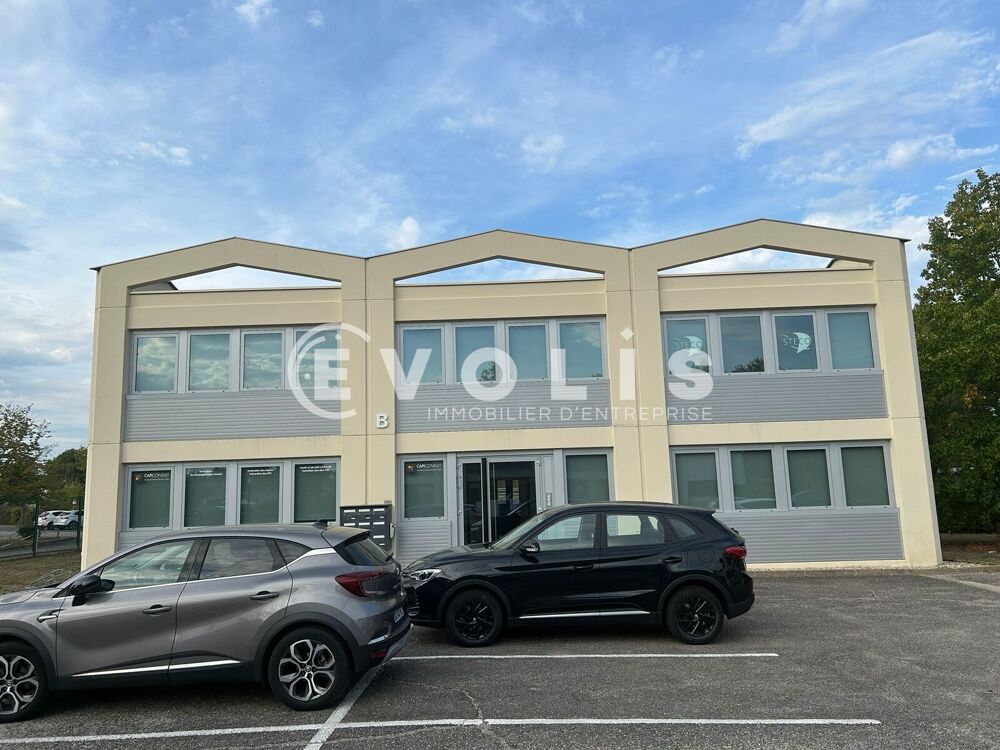   Bureaux - A LOUER - 157 m² divisibles à partir de 27 m² 
