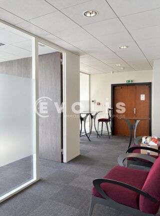   Bureaux - A LOUER - 512 m² divisibles à partir de 183 m² Lyon 9