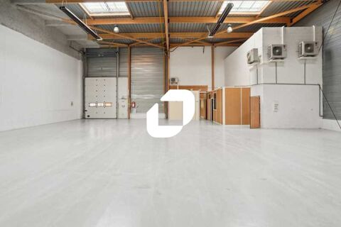 Locaux d'Activit&eacute;s - A LOUER - 619 m&sup2; non divisibles 5937 93350 Le bourget