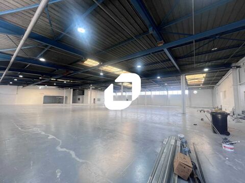 Locaux d'Activit&eacute;s - A LOUER - 2&nbsp;300 m&sup2; non divisibles 11500 77100 Meaux