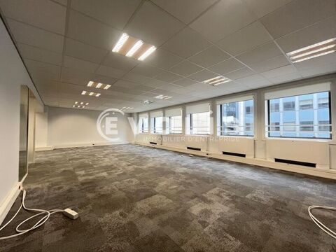   Bureaux - A LOUER - 586 m² non divisibles 